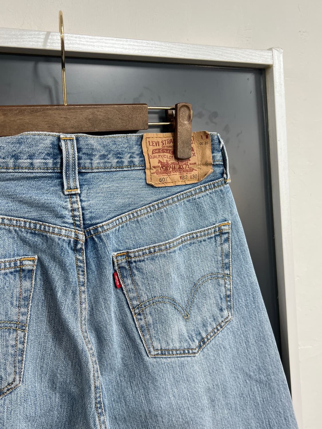 Levis 리바이스 501 버튼플라이 연청 데님 팬츠 상품이미지2