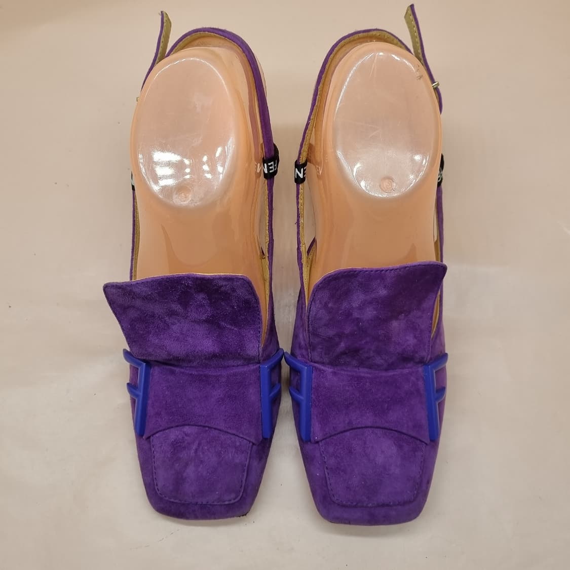 펜디 스웨이드 펌프스슬링백 245-250 굽10 상품이미지2