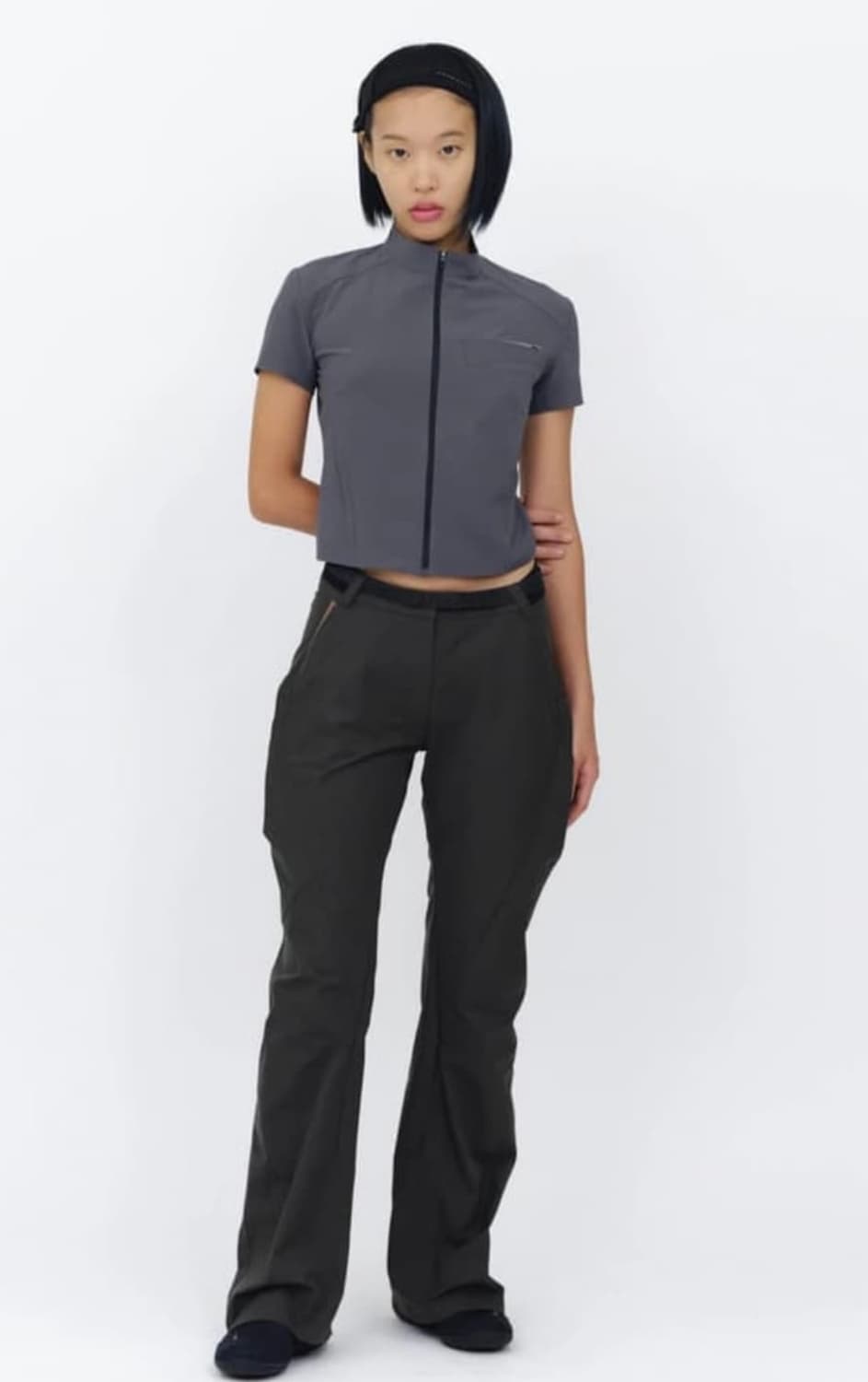 혜인서 크롭 집업 셔츠 다크그레이 1size 상품이미지1