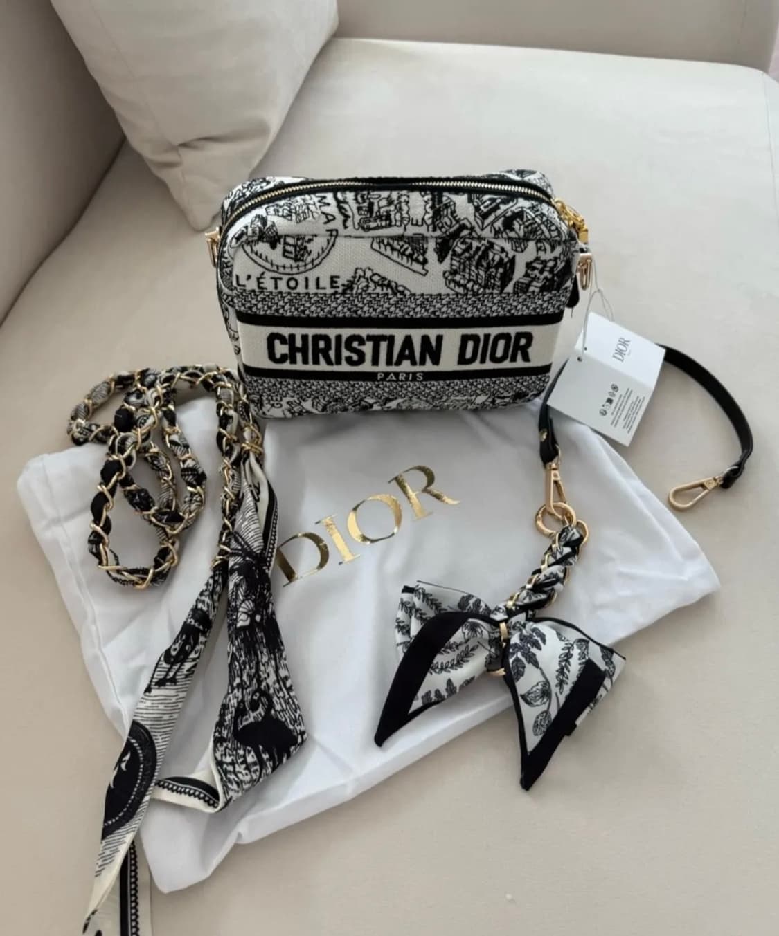 디올 뷰티 플랑드파리 자수 패브릭 파우치백 상품이미지3