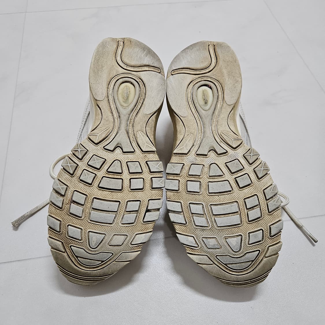 나이키 에어맥스 97 화이트 240mm 상품이미지8