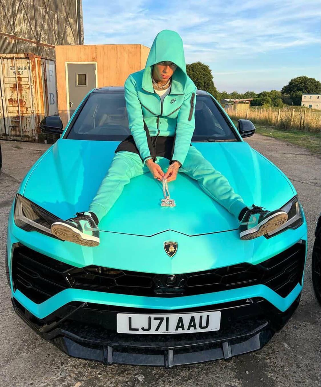 센트럴 씨 착용 나이키 테크팩 워시드틸 XXL 상품이미지1