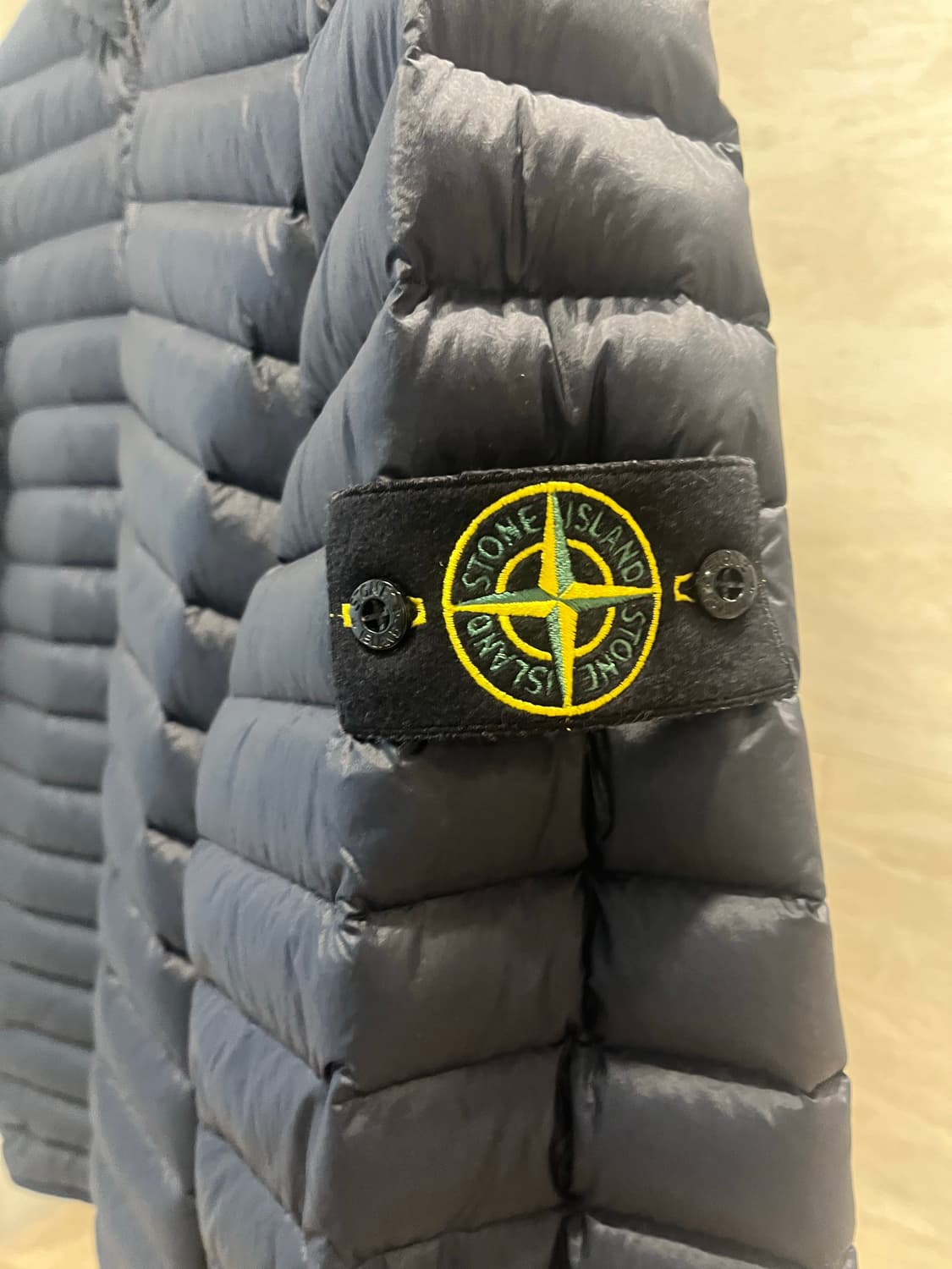 스톤아일랜드 룸우븐 경량패딩 네이비 M 상품이미지2