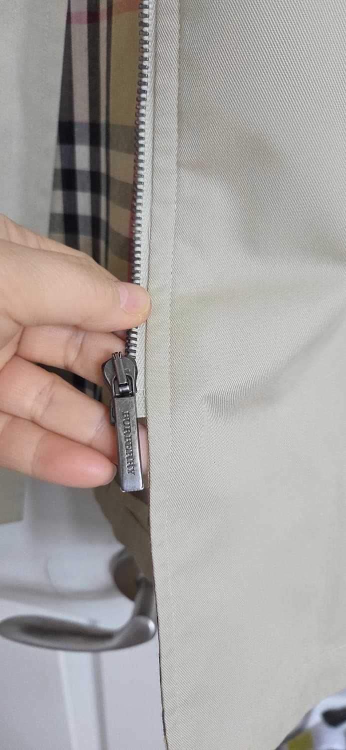 버버리 여성 트렌치코트 ㅡ정품  상품이미지5