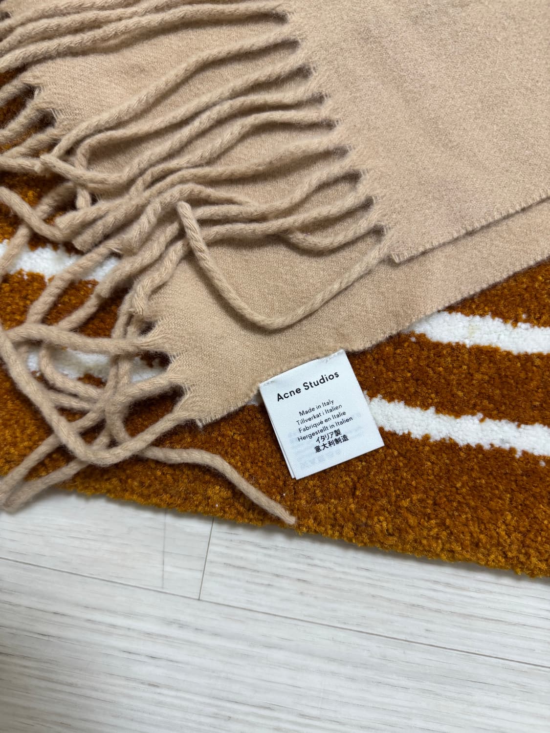 아크네 스튜디오 머플러  상품이미지2