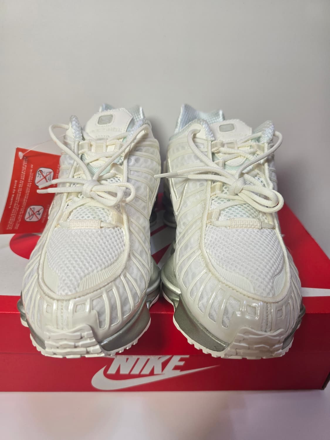 새상품)나이키샥스TL 235,240,245 판매합니다. 상품이미지1