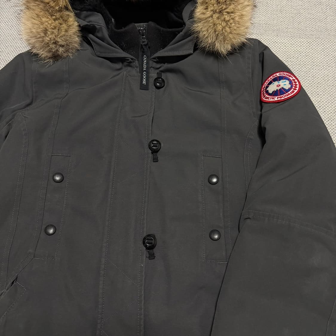 캐나다구스 우먼스 퍼 롱패딩 XS 상품이미지3