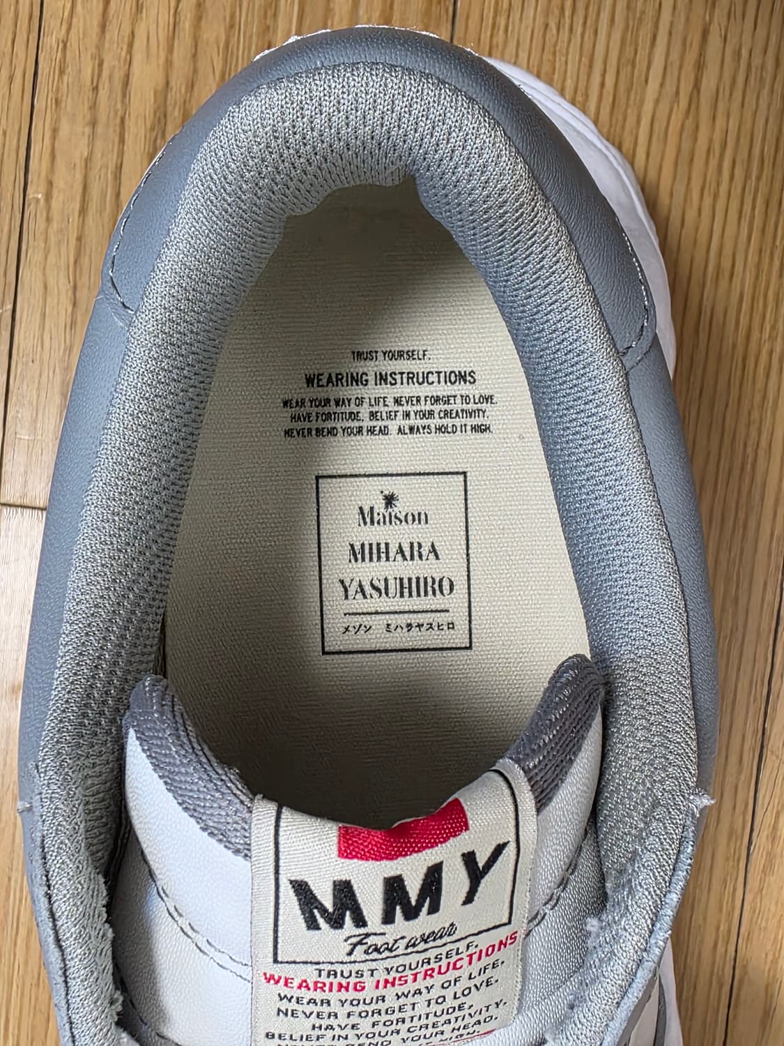 메종 미하라 야스히로 웨인 OG 솔 레더 로우탑 스니커즈 그레이 화이트  상품이미지8
