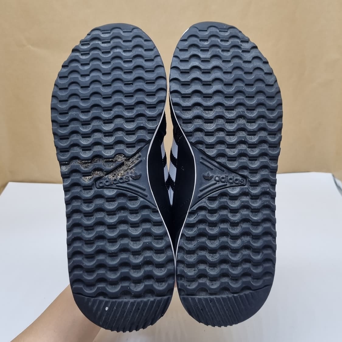 아디다스 zx700 검흰 운동화250  상품이미지3