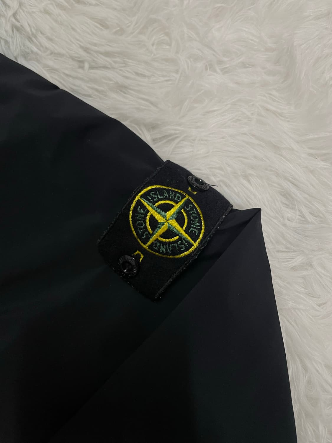 스톤아일랜드 스킨터치 나일론 후드 바람막이 자켓 [L] 상품이미지4