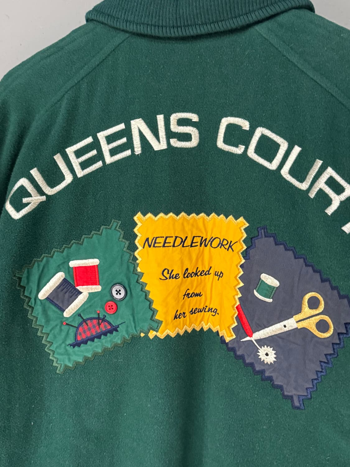 Queens Court 자수 울 바시티자켓 상품이미지2
