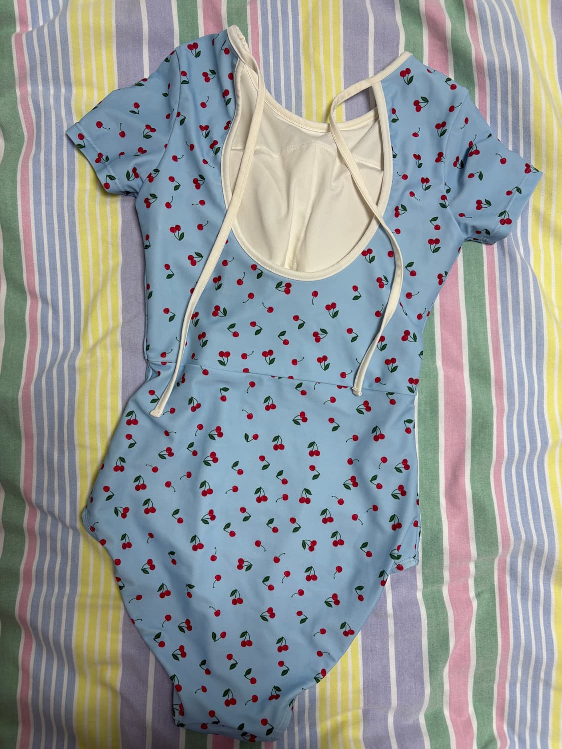 써피 RIBBON TIE 체리 원피스 수영복 S (1회착용) 상품이미지3
