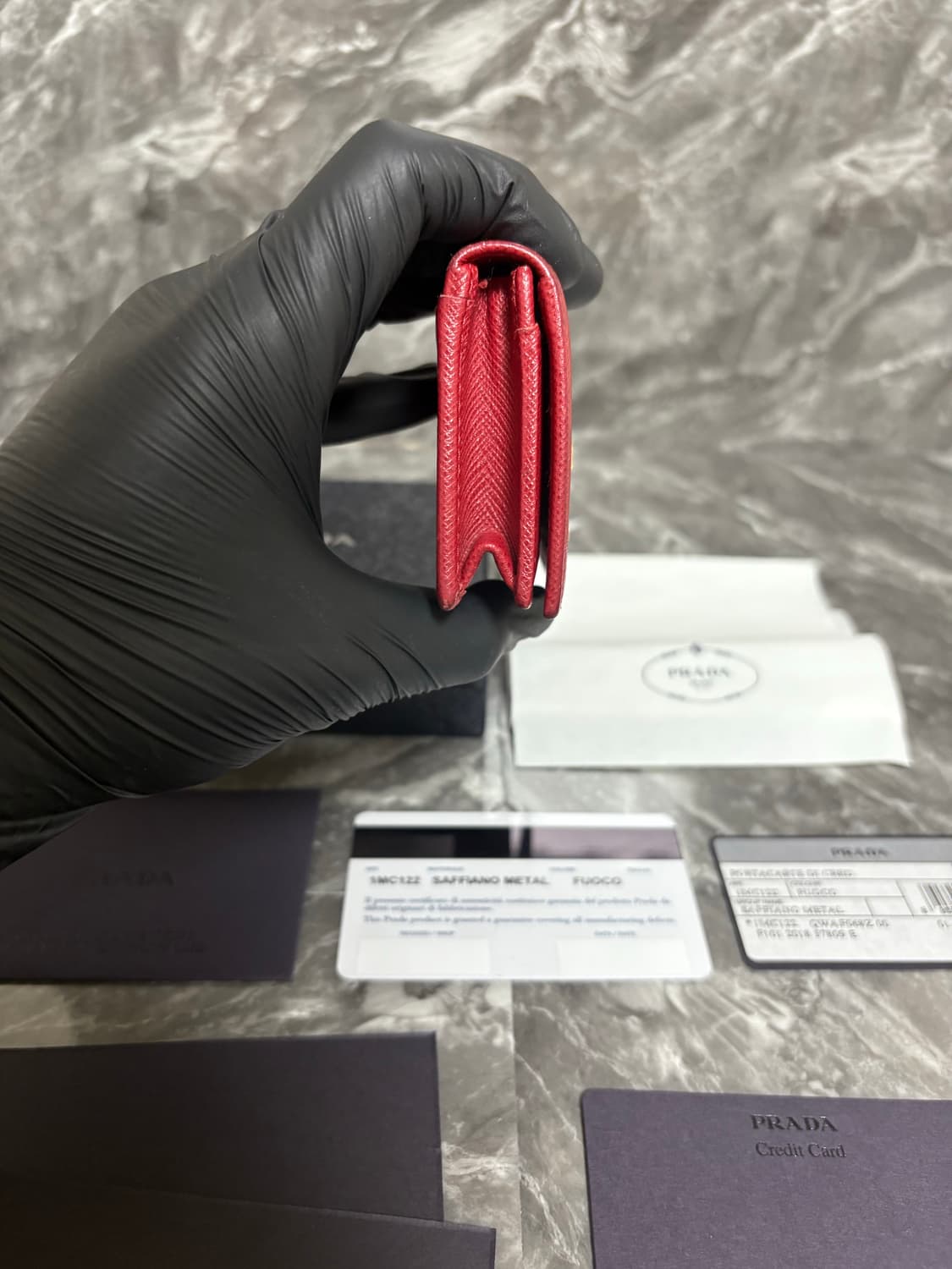 프라다 사피아노 금장 메탈 로고 카드지갑 상품이미지6