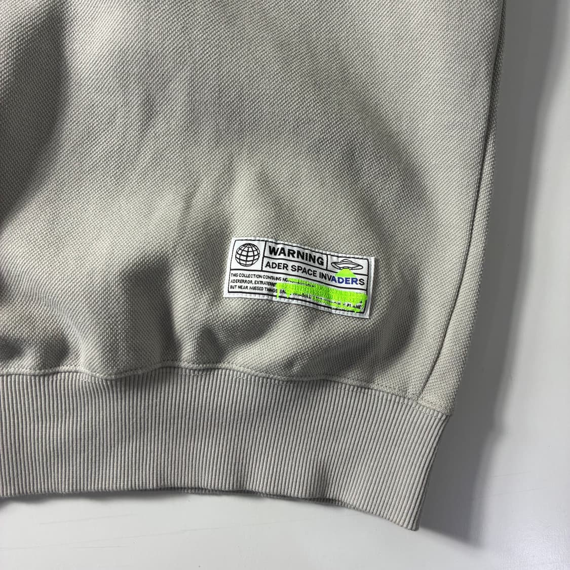 Adererror  아더에러 리빗 라벨 코튼 그레이 후드티  상품이미지6