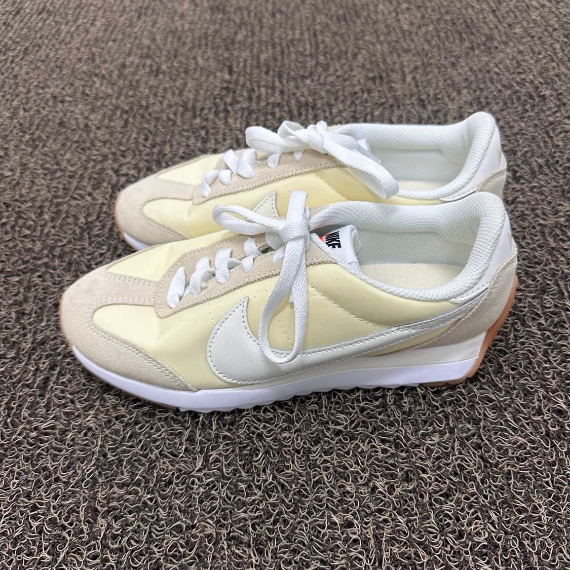 NIKE 나이키 퍼시픽 모슬림 여성 운동화 235사이즈 상품이미지3