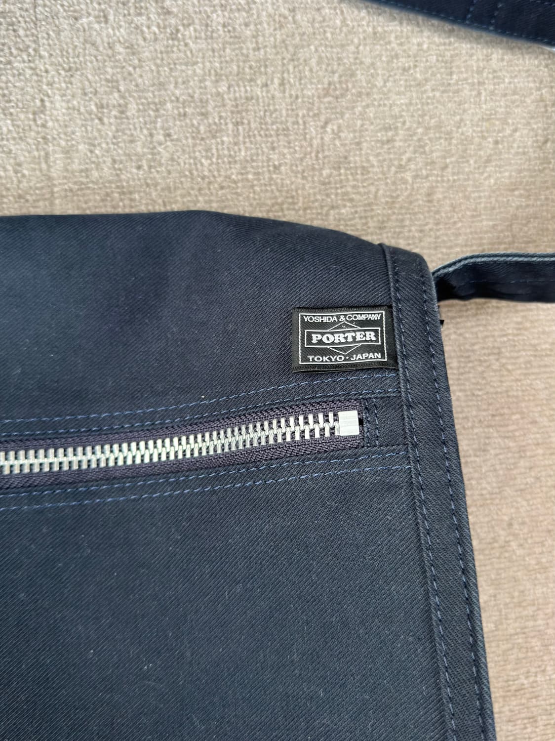 포터 네이키드 숄더백 네이비 라지 상품이미지2