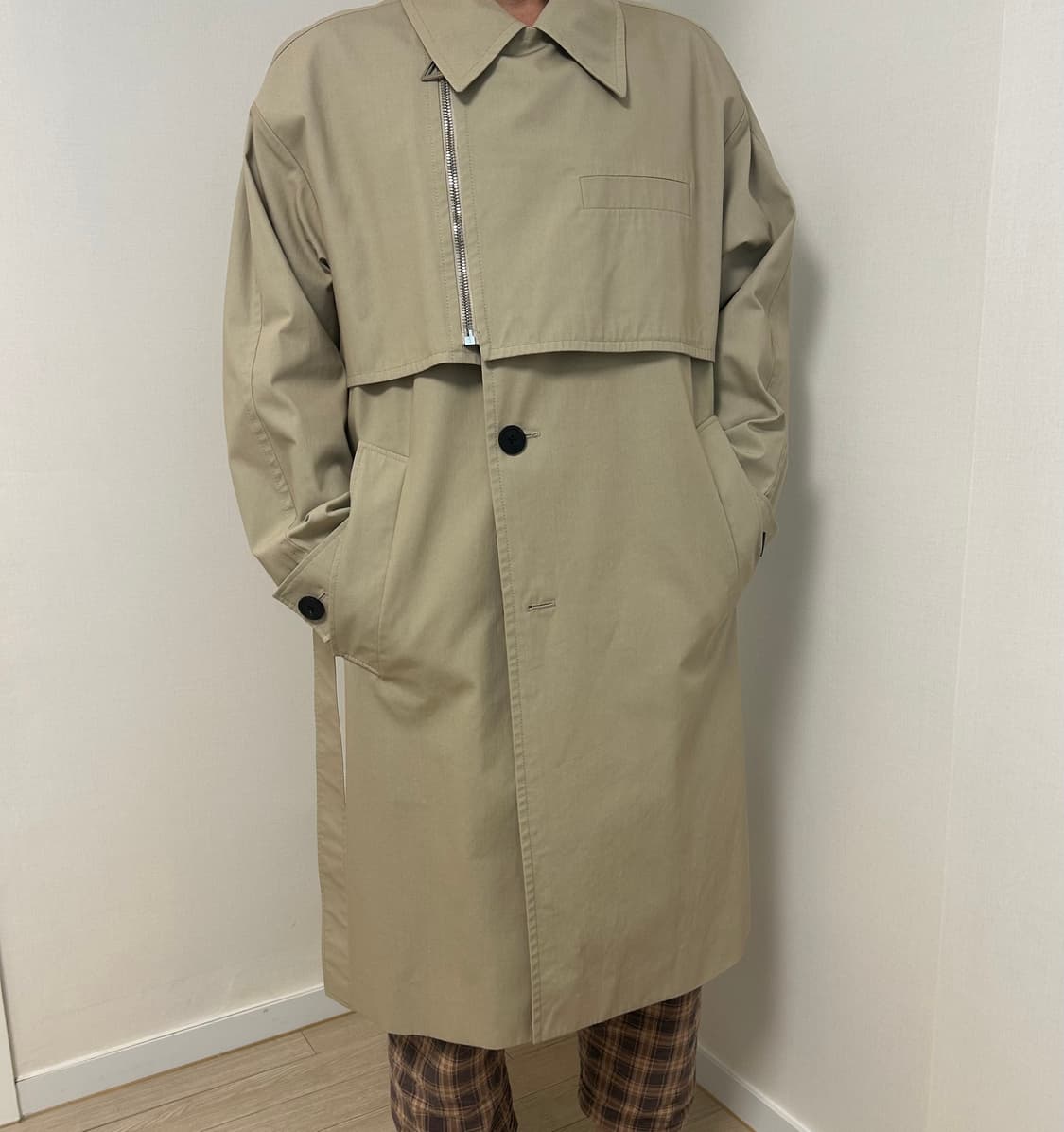 솔리드옴므 더블레이어드 베이지 트렌치 코트 105사이즈 상품이미지1