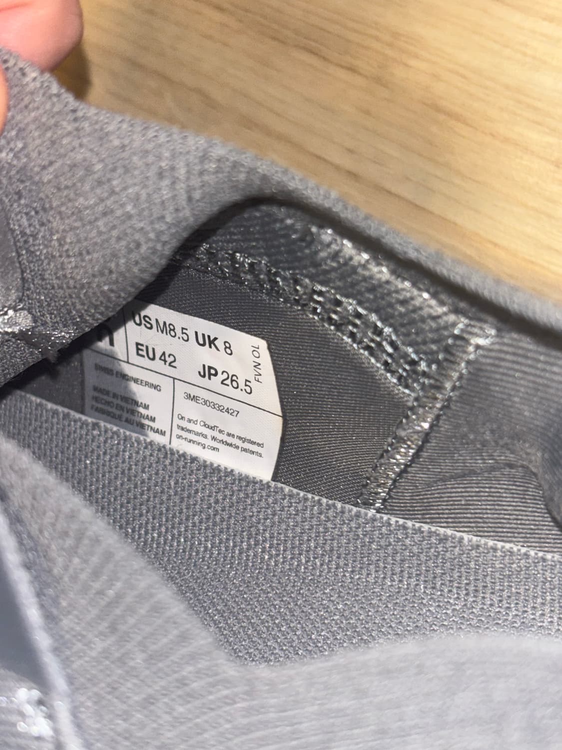 온러닝 로에베 on running loewe 클라우드틸트 265 새상품 상품이미지7