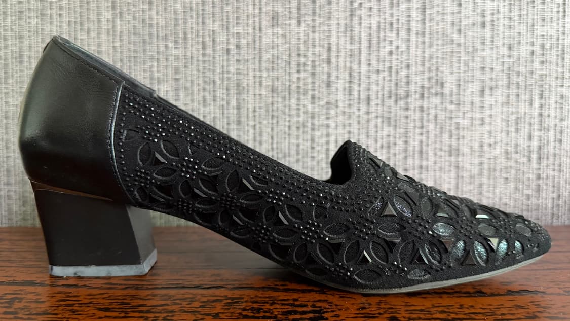 블랙 큐빅 장식 꽃무늬 포인티드 펌프스 구두 230 굽높이 4.5cm 상품이미지6