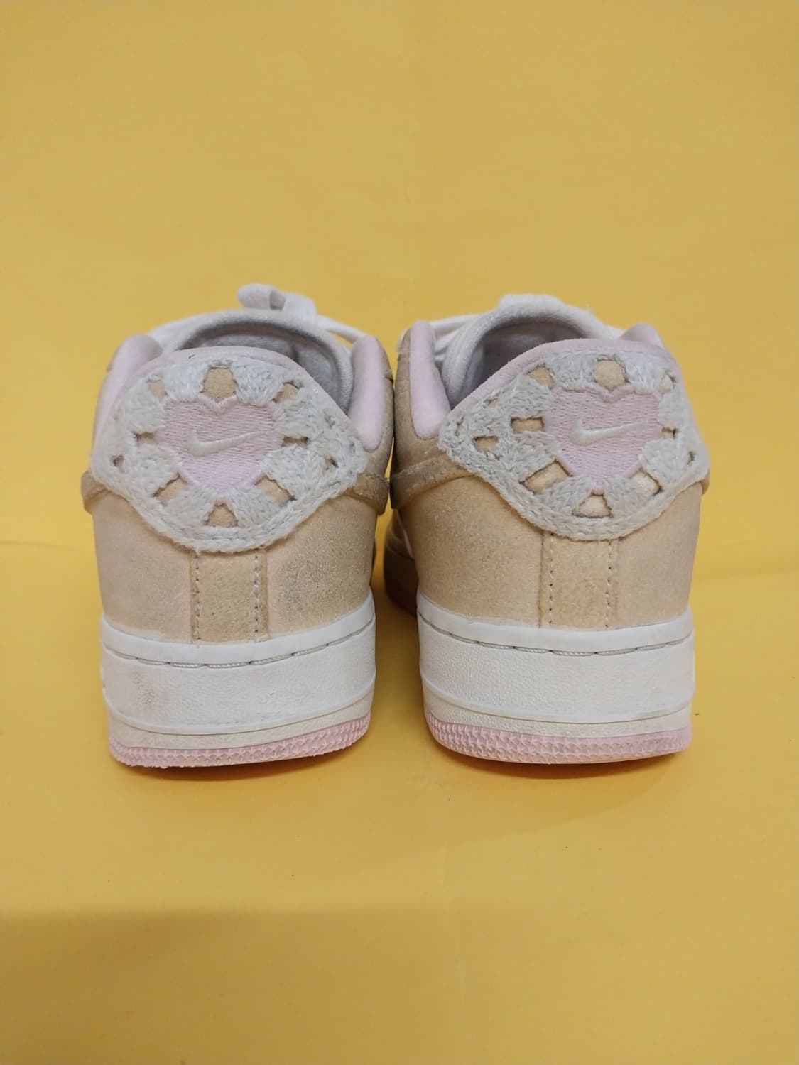 여성 나이키 에어포스1 발렌타인데이 핑크 폼 운동화 (235) 상품이미지4