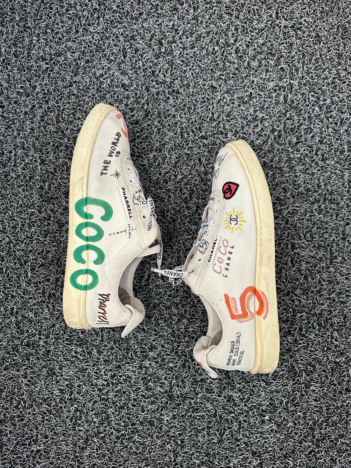 샤넬 퍼렐 윌리엄스 스니커즈 280mm 상품이미지7