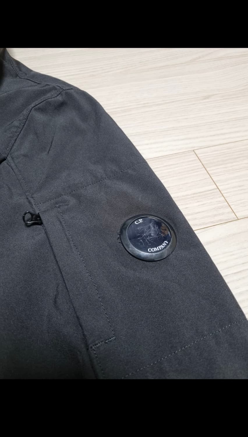 cp컴퍼니 바람막이 팝니다 상품이미지5