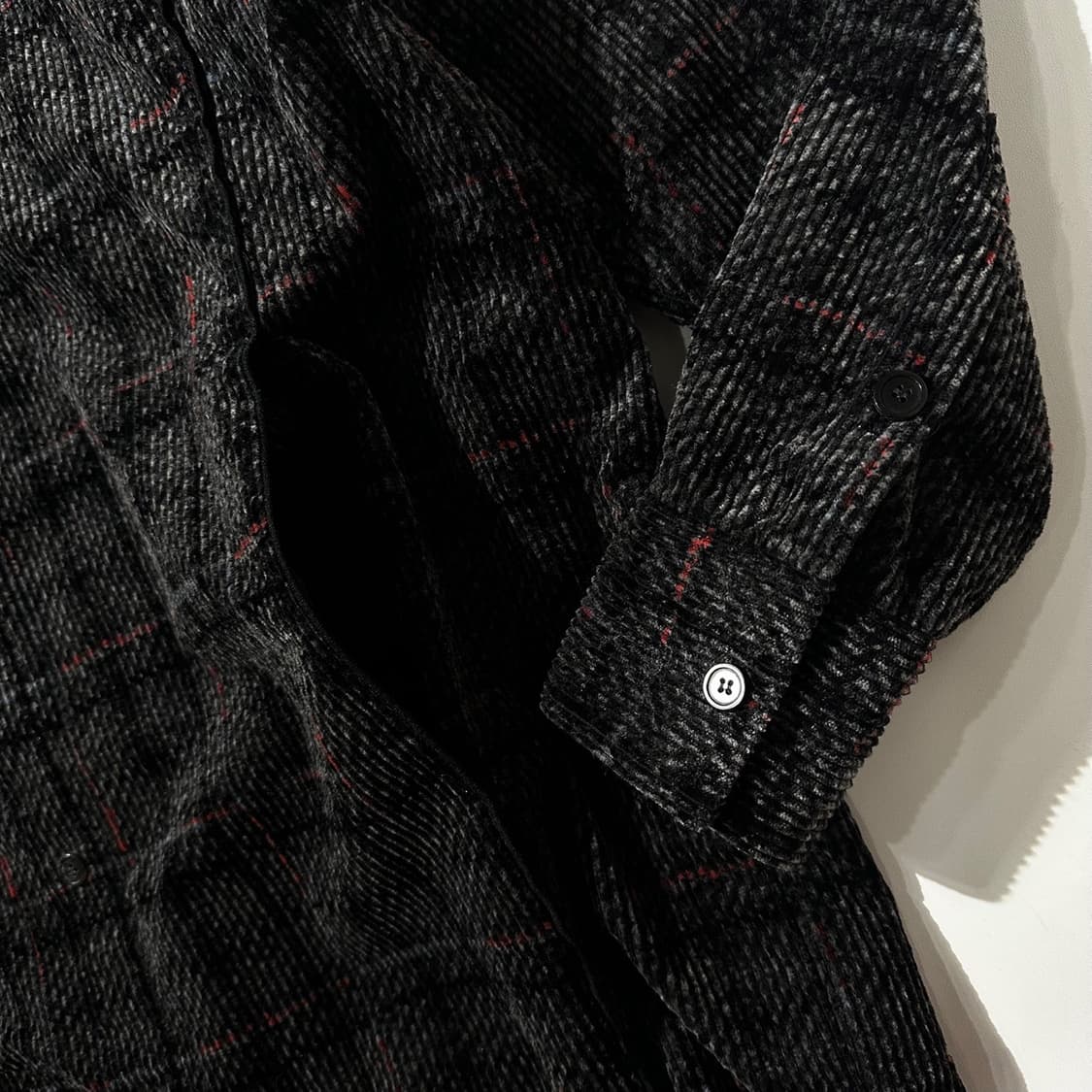 우영미 코듀로이 체크 셔츠 상품이미지5