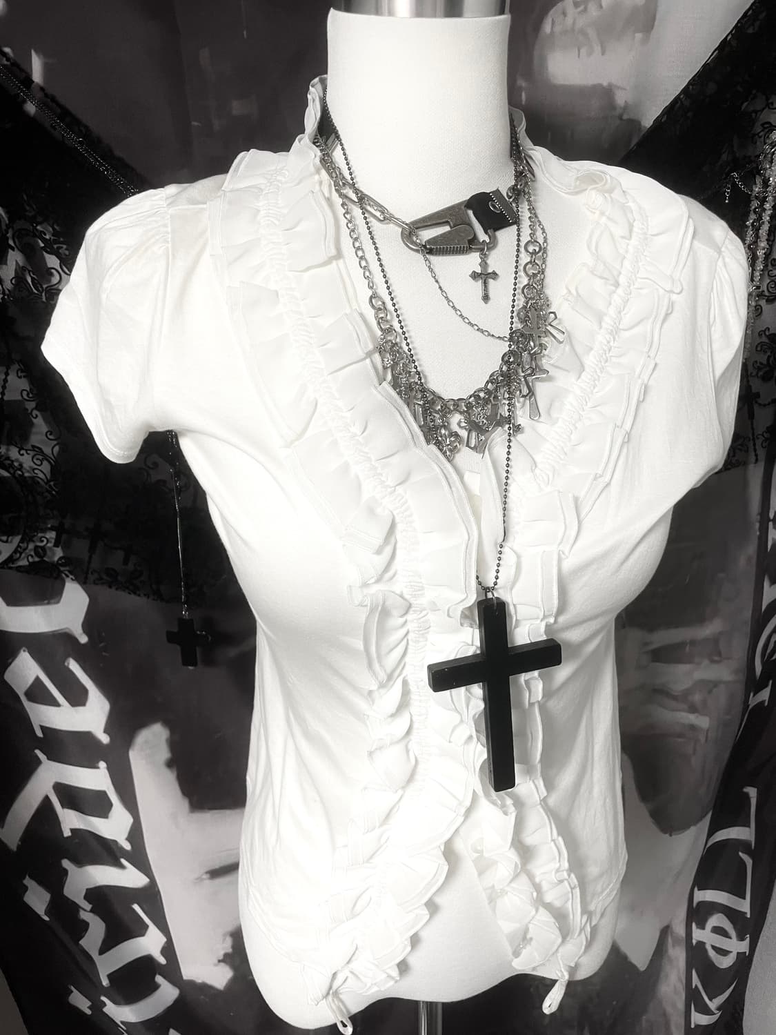 Gothic blouse 러플프릴 엔젤 슬림반팔블라우스 공겜여주빈티지딱붙 상품이미지3