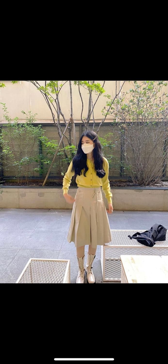 에이딘에이블 베이지 플리츠 리본 미디 스커트 상품이미지8