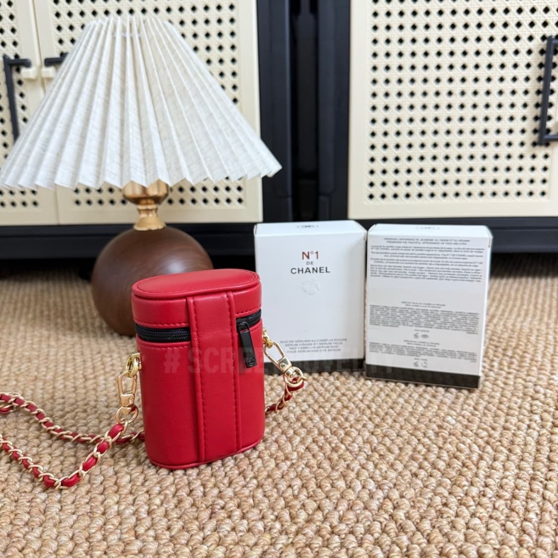 샤넬 뷰티 까멜리아 립파우치 체인백 레드  상품이미지2