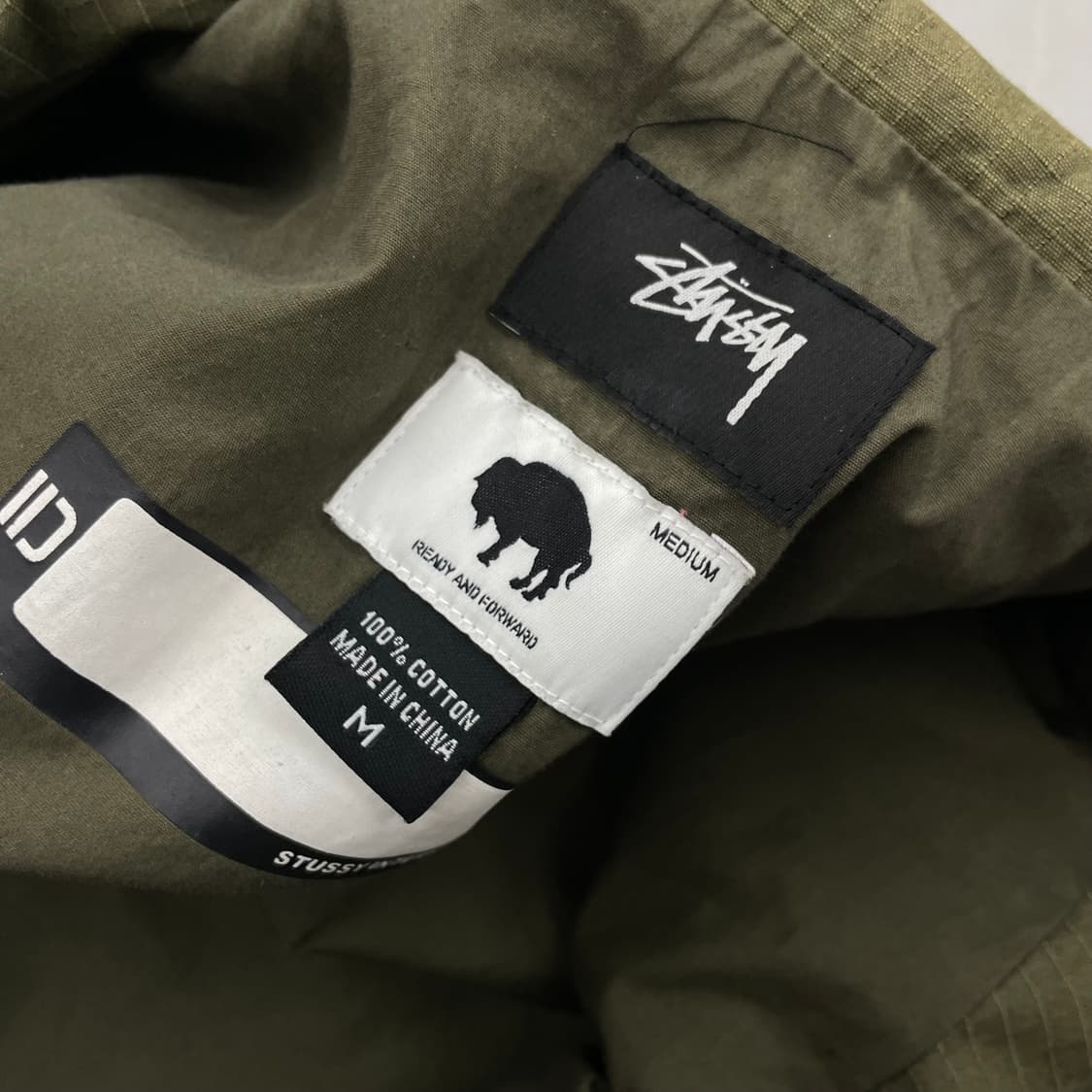 스투시 X 버팔로솔져스 인터네셔널 밀리터리 페이딩 하이넥 테크니컬 자켓 상품이미지7
