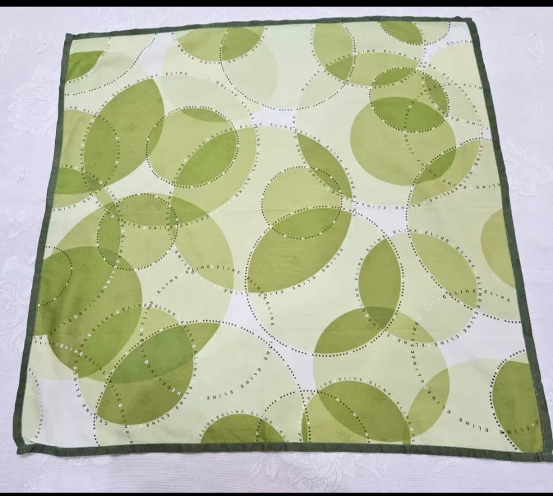 정품 셀린느(CELINE) 로고 올오버 손수건 상품이미지2