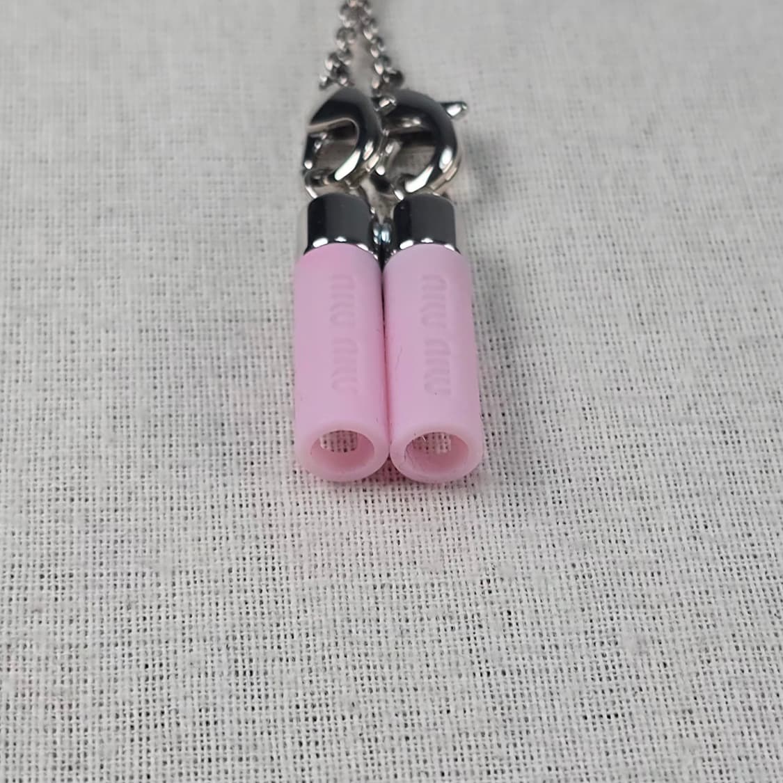 미우미우 에어팟 체인 파이널 셀 목걸이 상품이미지6