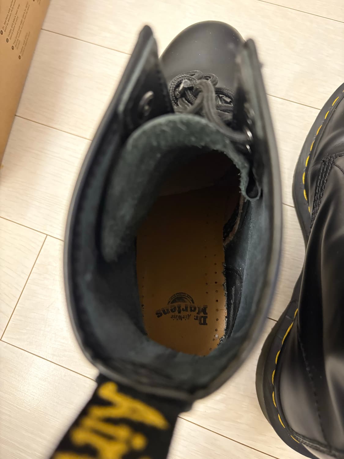 닥터마틴 1460 블랙 스무스 8홀 250 uk6 상품이미지5