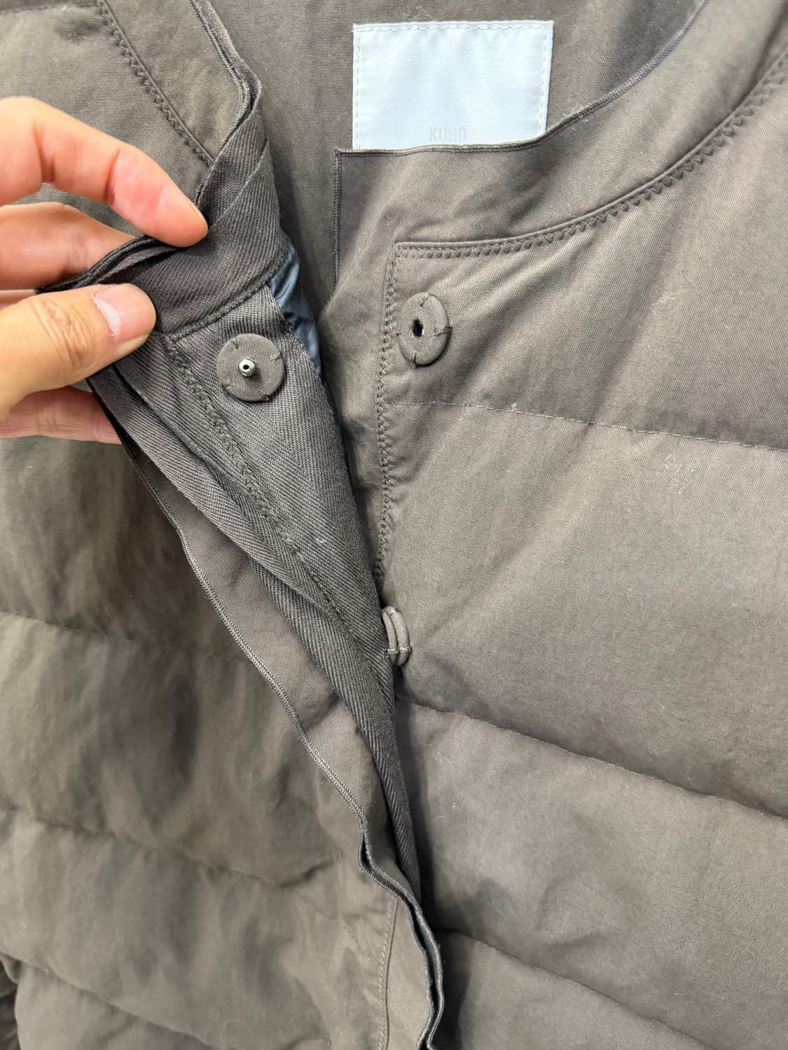 정품) 구호 여성 오버사이즈 브라운 구스경량 패딩 81 상품이미지4