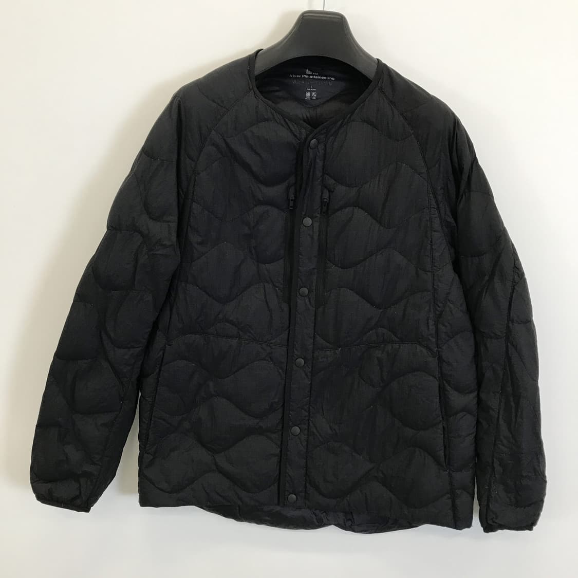 유니클로 x 화이트마운티니어링 경량패딩 [L사이즈] 상품이미지1