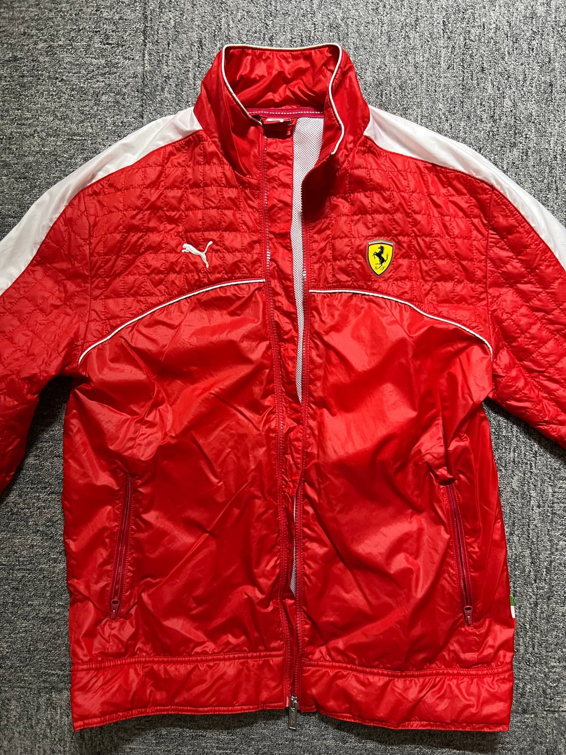 퓨마 페라리 콜라보 레드 XL 바람막이 상품이미지2