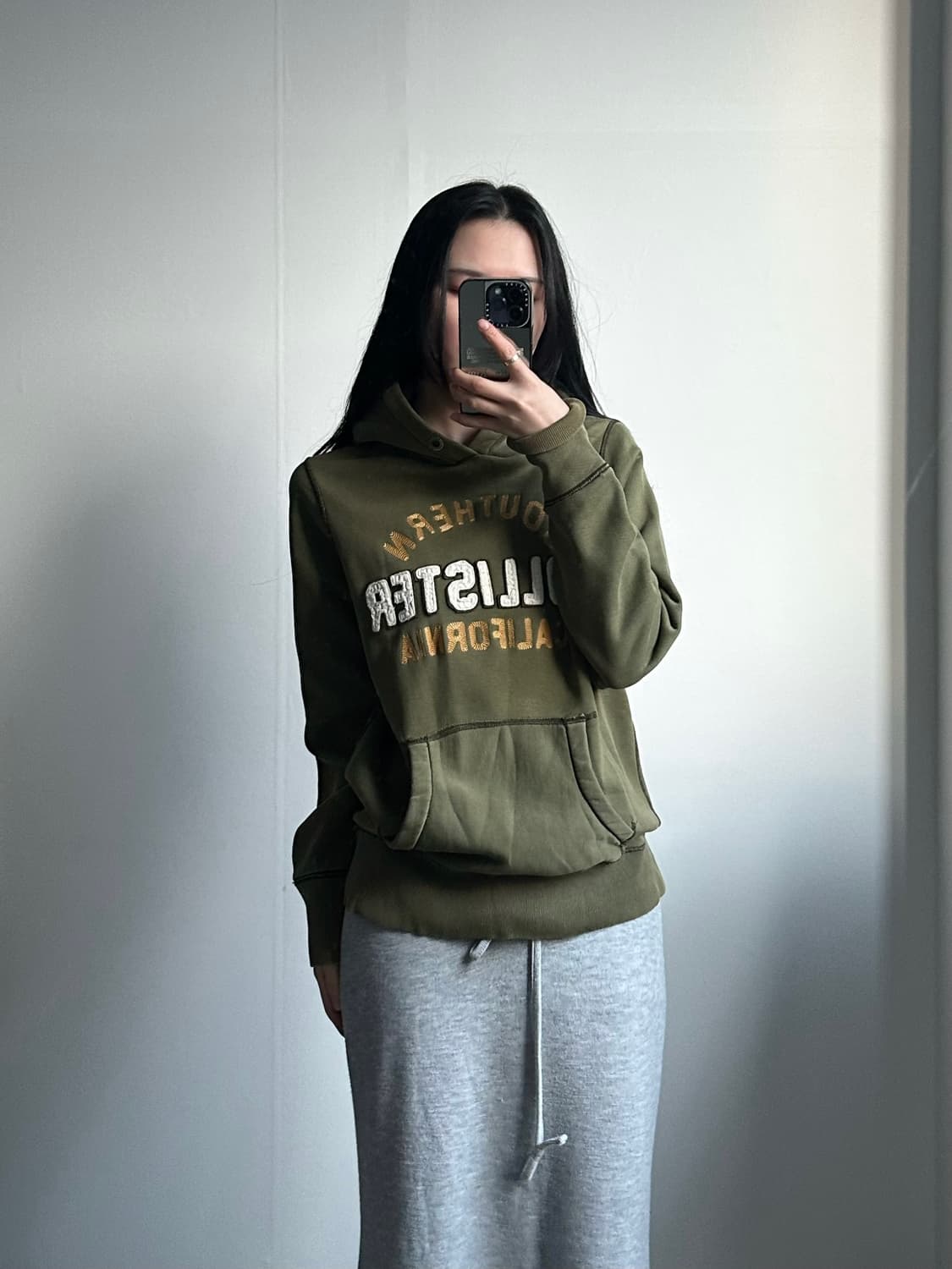 홀리스터 y2k 와투케 카키 후드티 상품이미지1