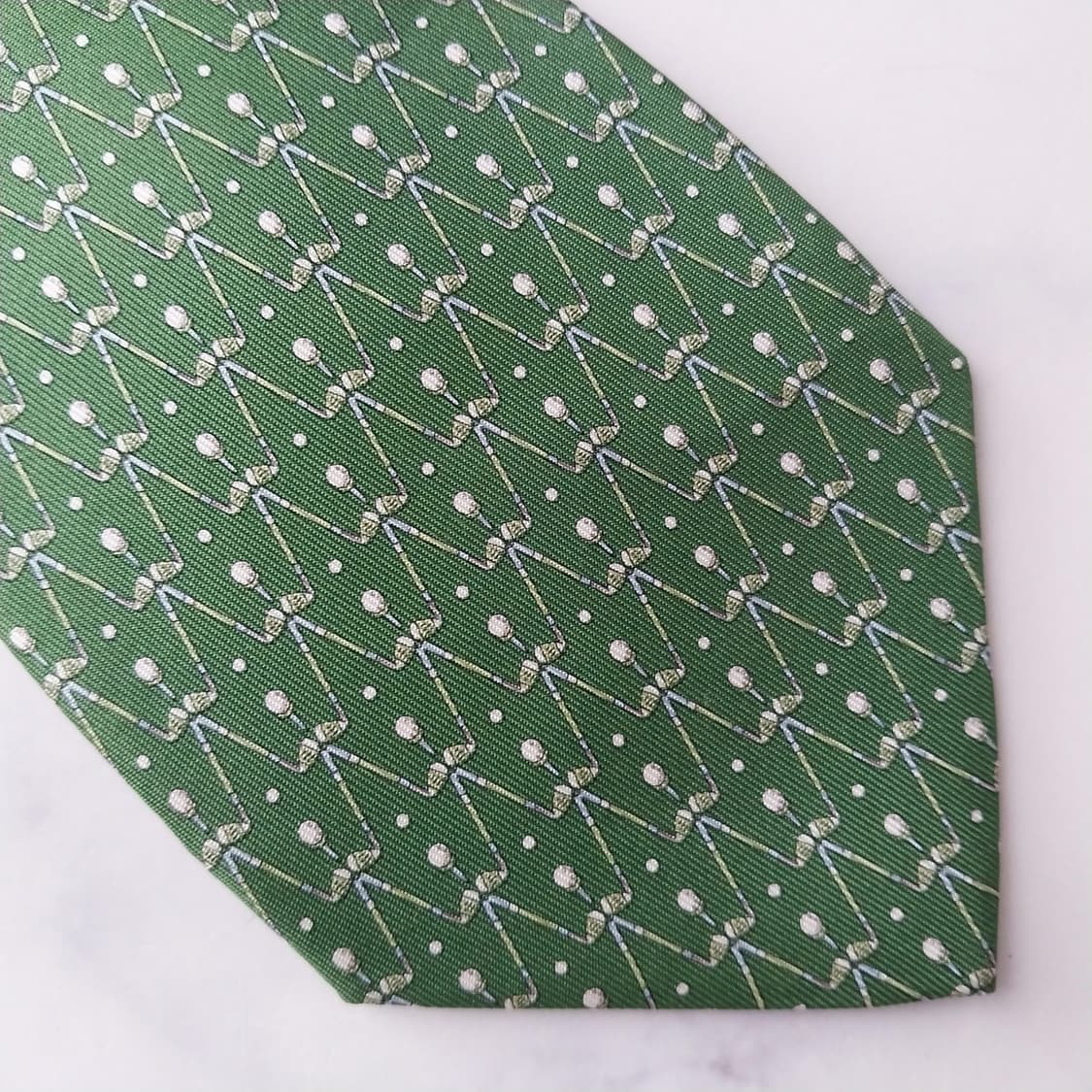 페라가모 실크 그린 골프채 패턴 넥타이 8.6cm A+등급 K1831
 상품이미지7