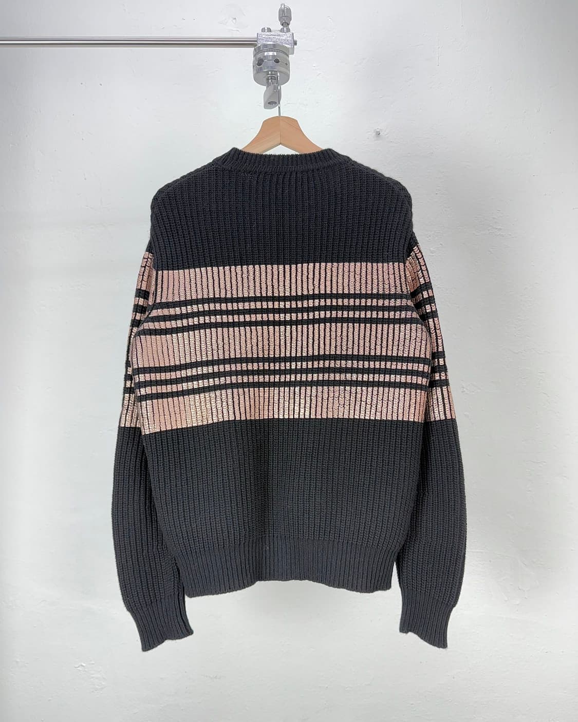 지방시 블랙 메탈릭 스트라이프 울 니트 스웨터 상품이미지6