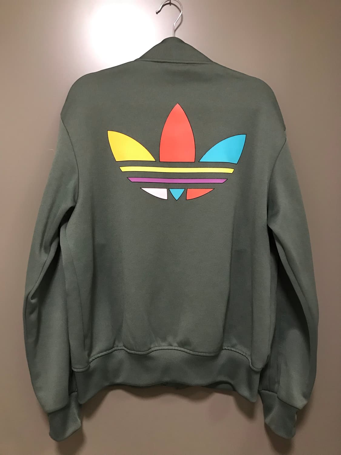 아디다스 퍼렐 윌리엄스 져지 상품이미지1