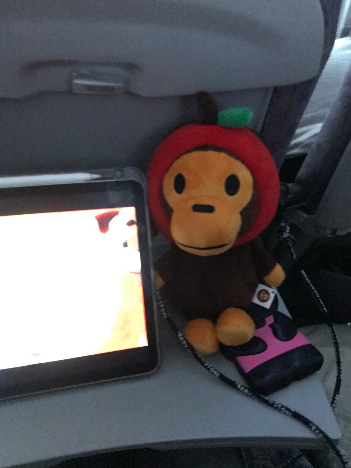 베이프 베이비 마일로 플러시 모바일 백 레드 상품이미지2