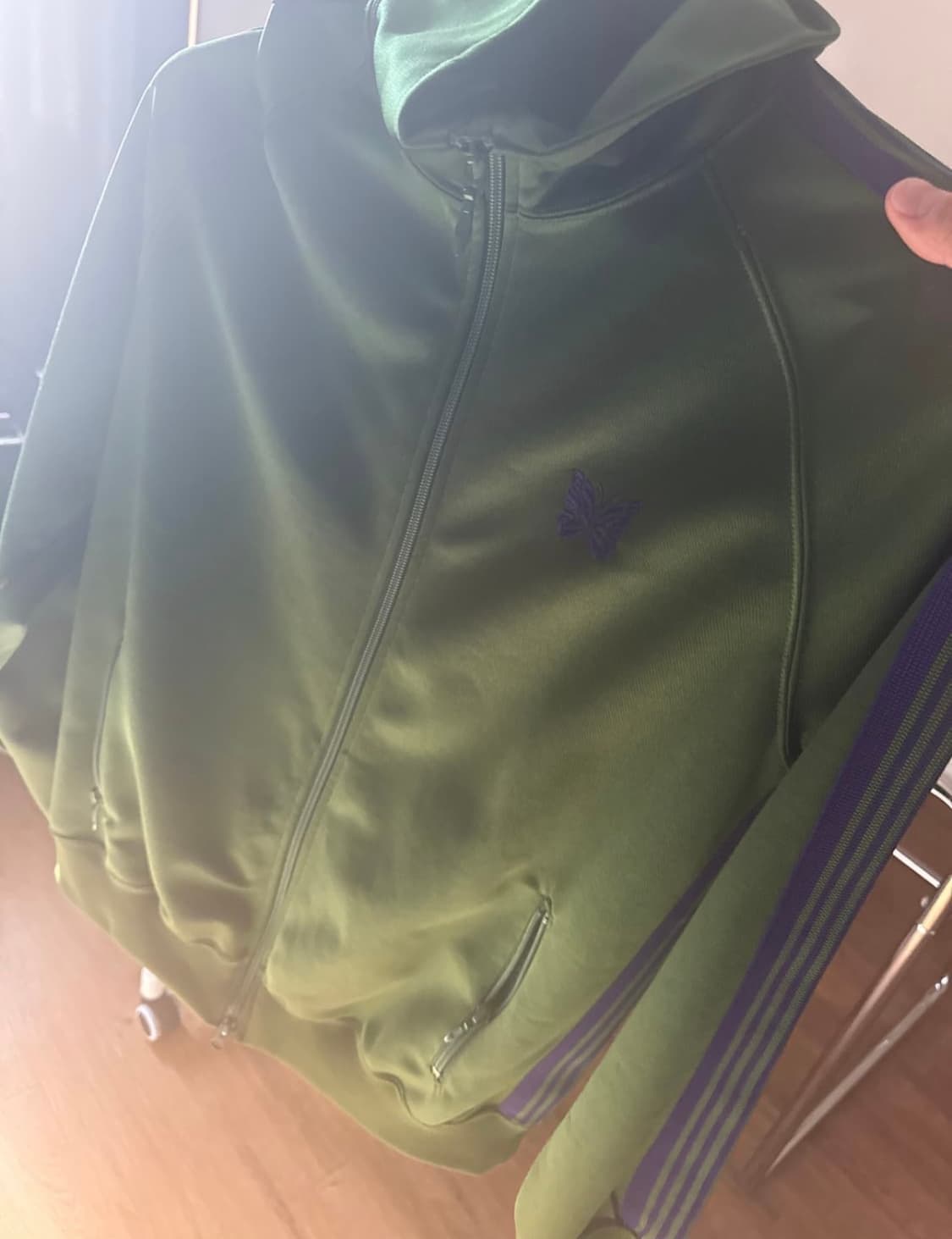 니들스 올리브 색 져지 L사이즈 팝니다 상품이미지1