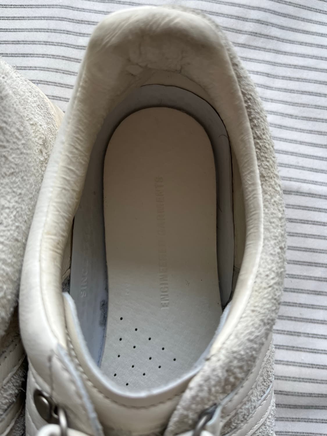 엔지니어가먼츠 x 케이스위스 비대칭 화이트 스니커즈 (265-270) 상품이미지7