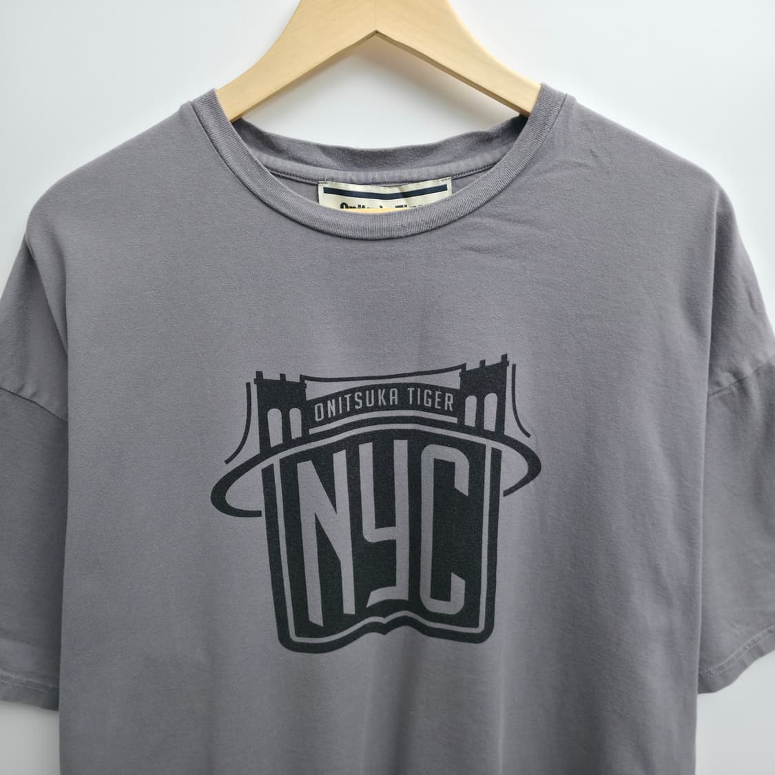 [L] 오니츠카타이거 그레이 티셔츠 상품이미지2