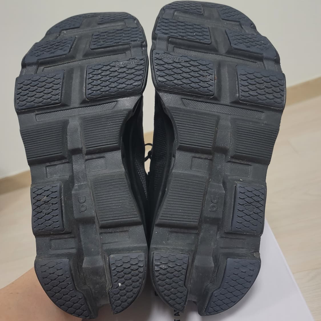 [285]<초S급> 온러닝x파프PAF 클라우드몬스터2 블랙 280290 상품이미지8