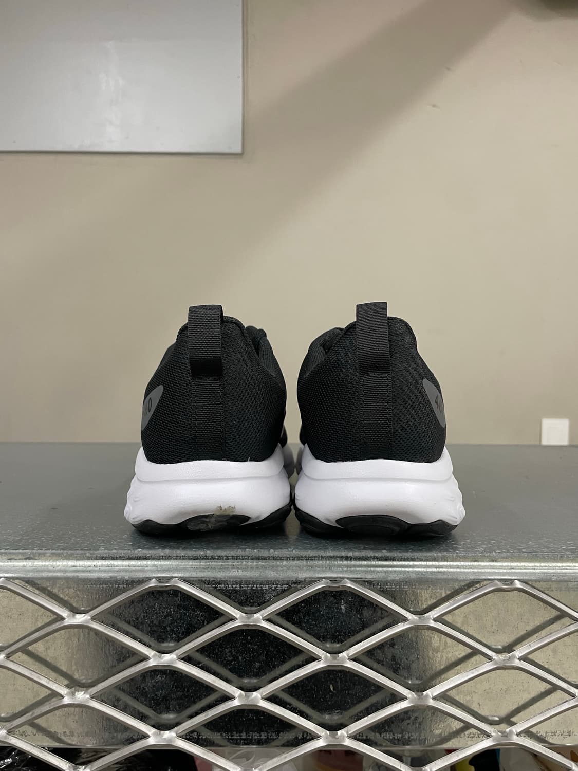 뉴발란스 450V4 블랙 캐슬락 260 상품이미지3