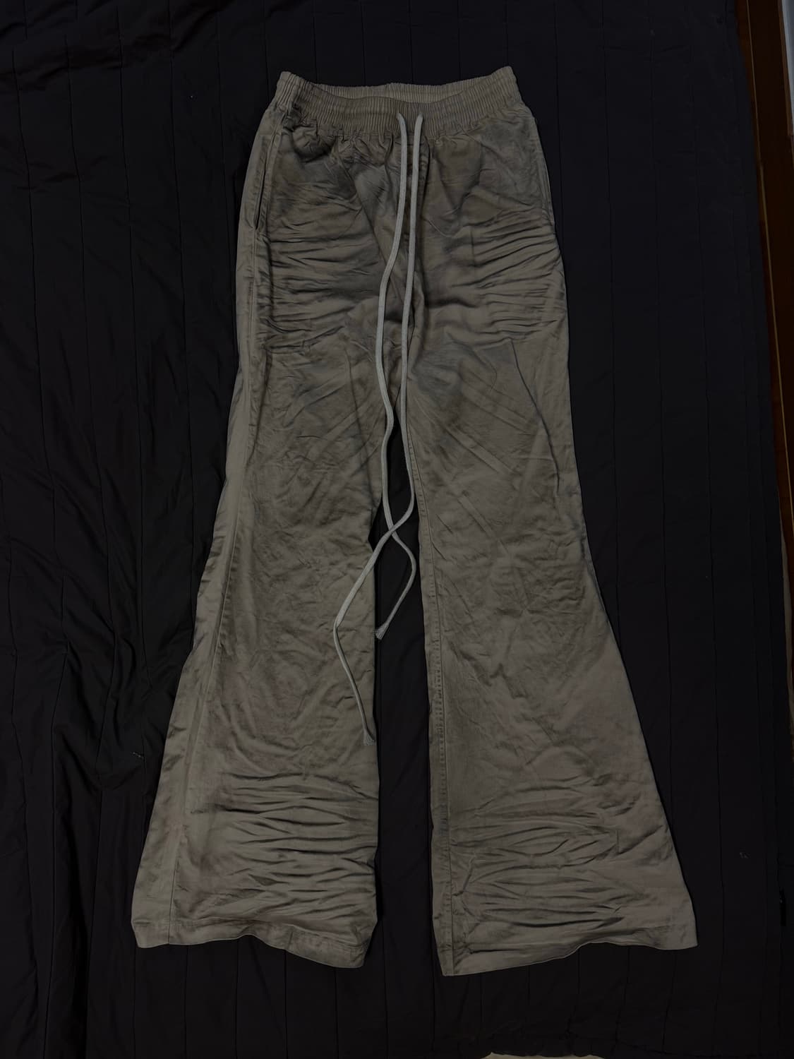 언더마이카 스모키 베이지 플레어드 이지팬츠( size2 상품이미지1