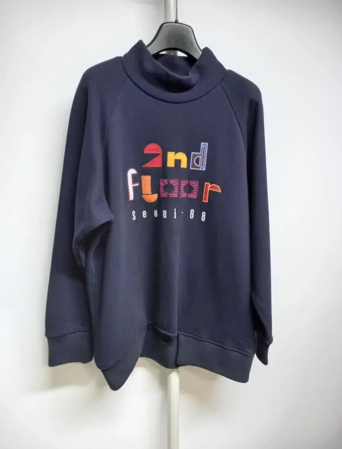 세컨플로어 추동 기모 박시타입 맨투맨 F 상품이미지3