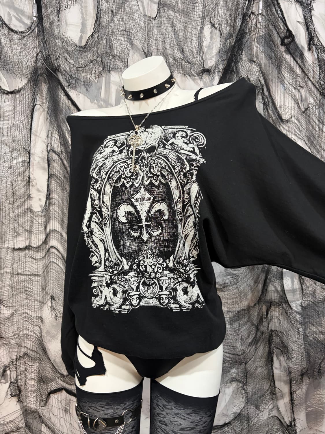 Gothic Y2K skull gored fit off-shoulder  상품이미지4